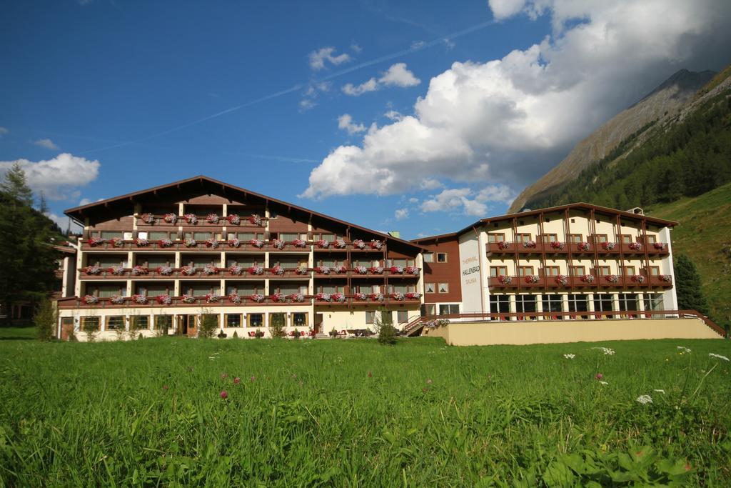 Thermal-Badhotel Kirchler Tux Exterior photo